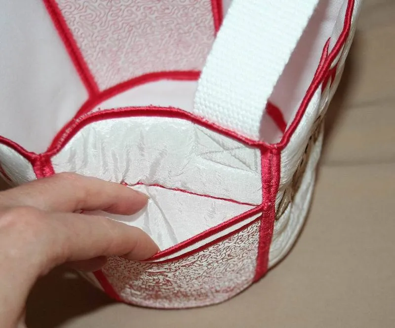 Fuzzy Bucket Tote M N O