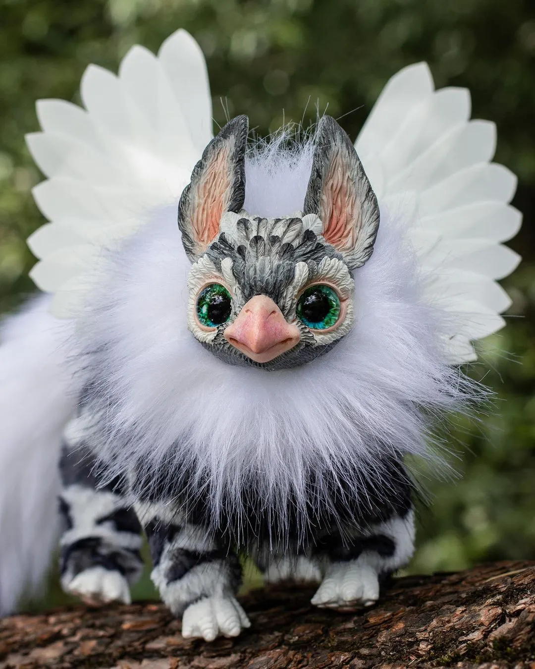 Pointy-Eared Griffin